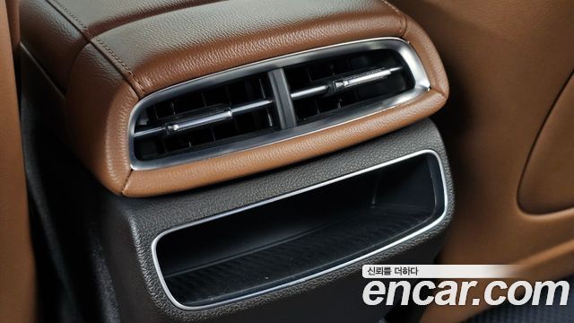 Genesis G80 2021 — photo 32