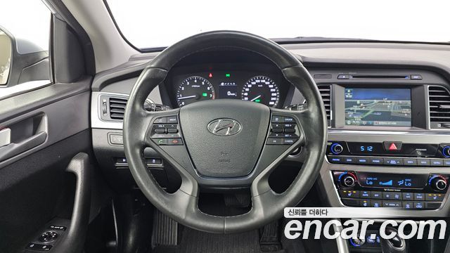 Hyundai Sonata 2015 — photo 19