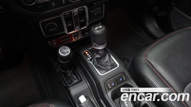 Jeep Wrangler 2024 — photo 12