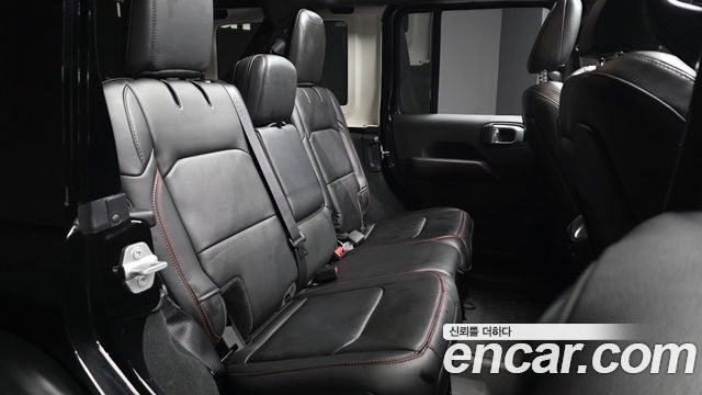Jeep Wrangler 2024 — photo 18