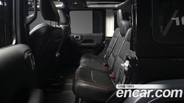Jeep Wrangler 2024 — photo 16