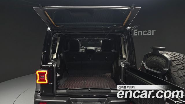 Jeep Wrangler 2024 — photo 30