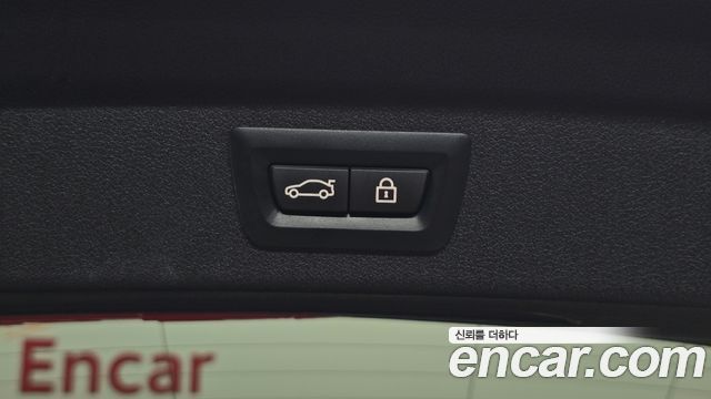 BMW 1-Series 2023 — photo 18