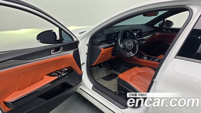 Kia K5 2024 — photo 17