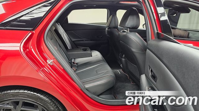 Hyundai AVANTE 2025 — photo 17