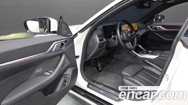 BMW 4-Series 2024 — photo 10