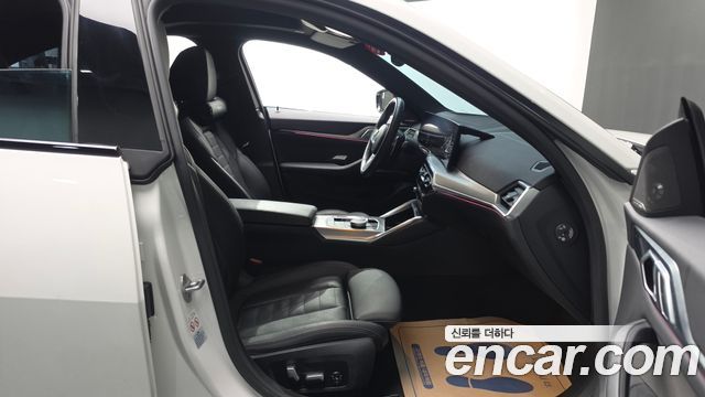 BMW 4-Series 2024 — photo 11