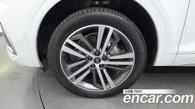 Audi Q5 2023 — photo 5