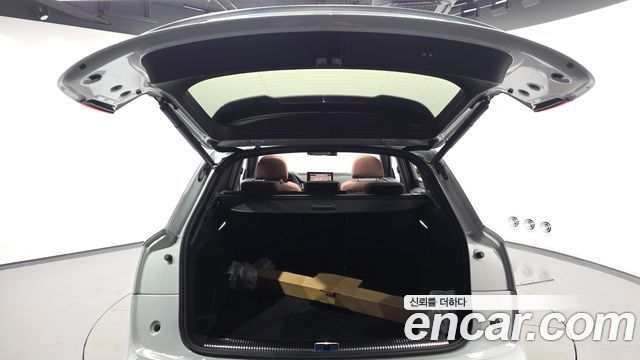 Audi Q5 2023 — photo 26
