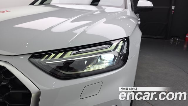 Audi Q5 2023 — photo 8