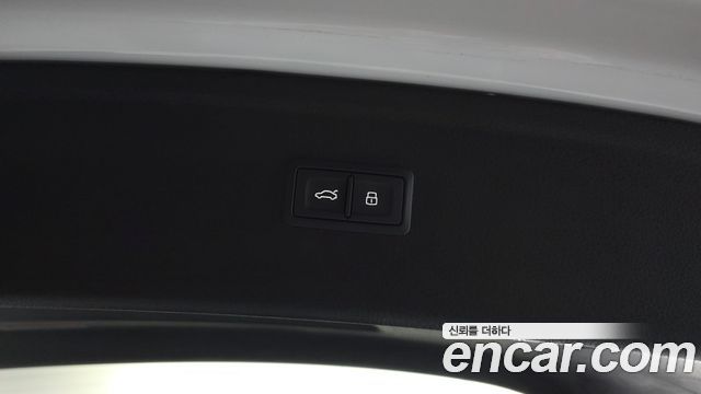 Audi Q5 2023 — photo 35
