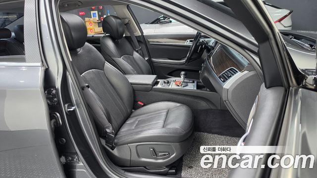 Genesis G80 2017 — photo 11