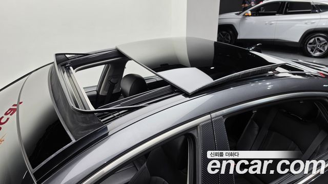 Genesis G80 2017 — photo 16