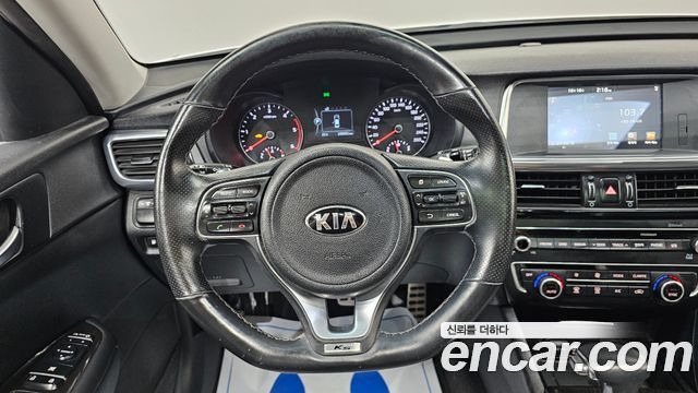 Kia K5 2016 — photo 19