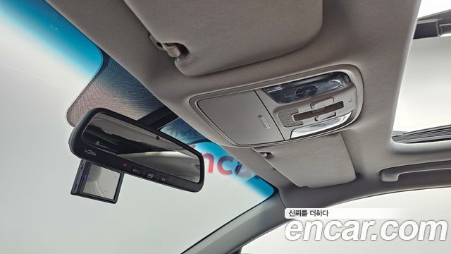 Kia K5 2016 — photo 21