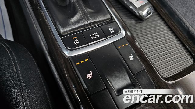 Kia K5 2016 — photo 30