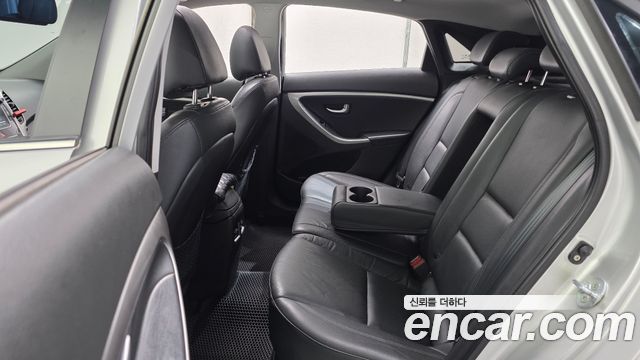 Hyundai i30 2012 — photo 12
