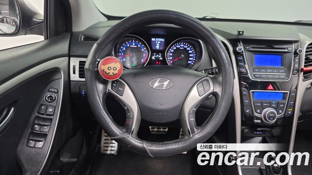 Hyundai i30 2012 — photo 13