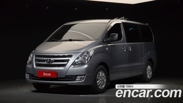 Hyundai Starex 2017 — photo 1