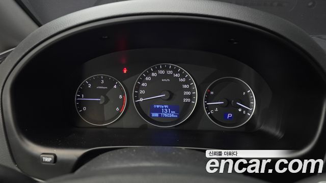 Hyundai Starex 2017 — photo 8
