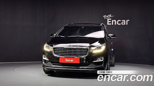 Kia Canival 2019 — photo 3