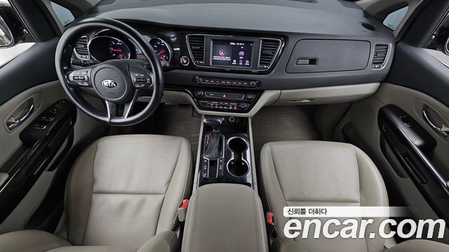 Kia Canival 2019 — photo 7