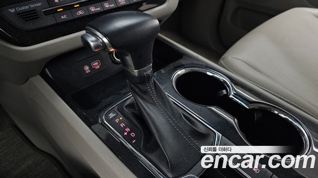 Kia Canival 2019 — photo 9