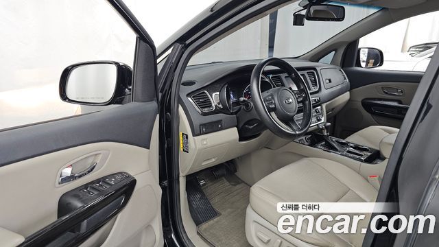 Kia Canival 2019 — photo 10