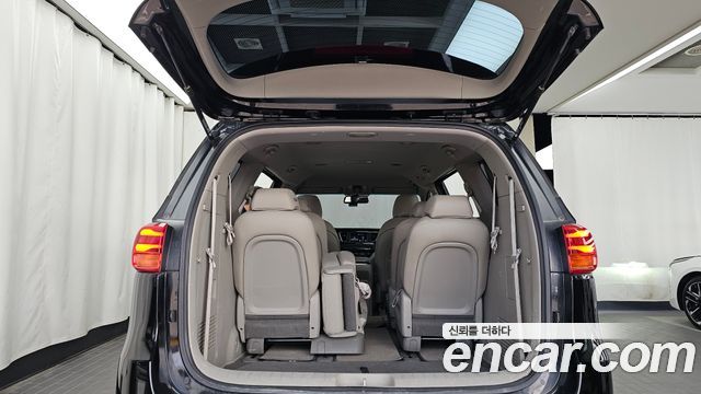 Kia Canival 2019 — photo 20