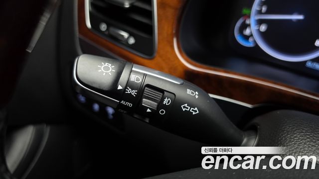 Hyundai Equus 2013 — photo 37