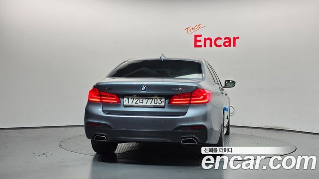 BMW 5-Series 2018 — photo 4