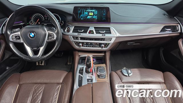 BMW 5-Series 2018 — photo 7