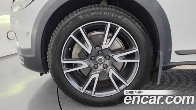 Volvo V90 2019 — photo 5