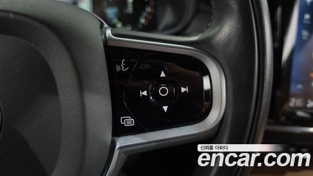 Volvo V90 2019 — photo 23