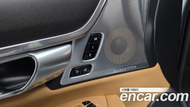 Volvo V90 2019 — photo 36