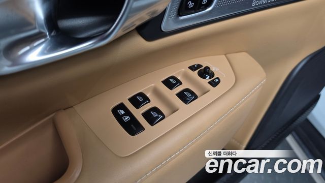 Volvo V90 2019 — photo 39