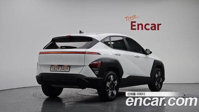 Hyundai Kona 2023 — photo 2