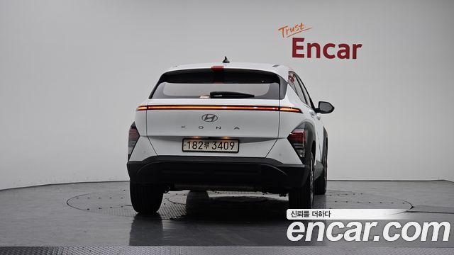 Hyundai Kona 2023 — photo 4