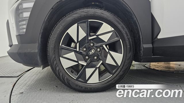 Hyundai Kona 2023 — photo 5