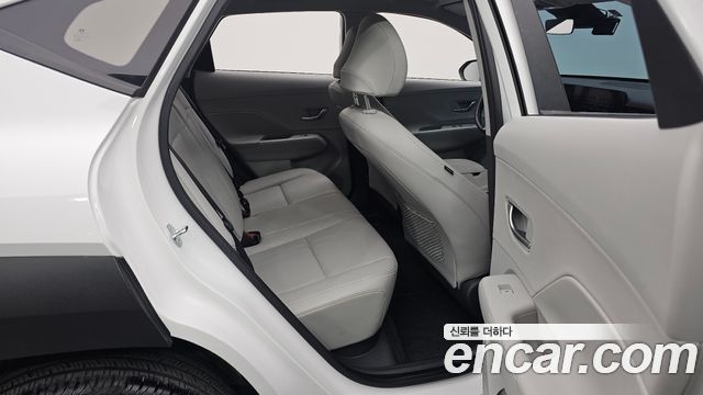 Hyundai Kona 2023 — photo 11