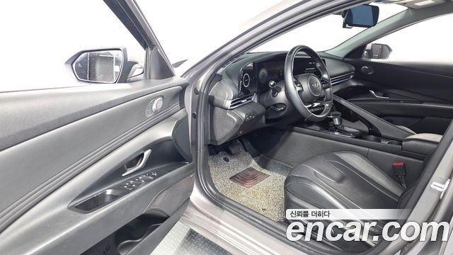 Hyundai AVANTE 2021 — photo 13