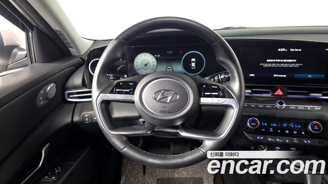Hyundai AVANTE 2021 — photo 19
