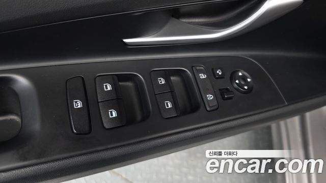 Hyundai AVANTE 2021 — photo 26