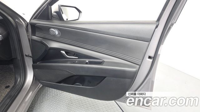 Hyundai AVANTE 2021 — photo 14