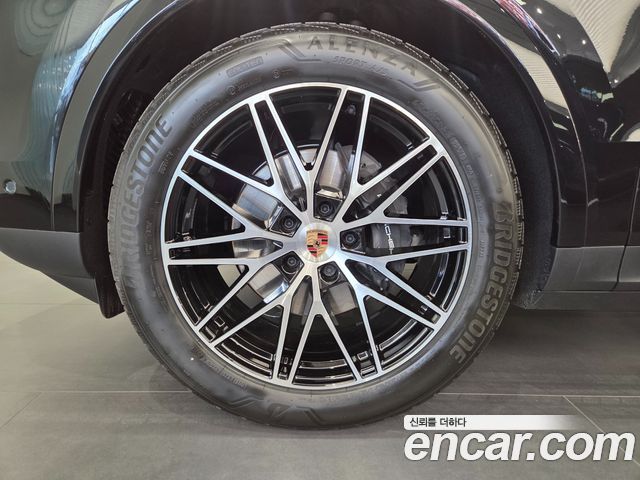 Porsche Cayenne 2026 — photo 5