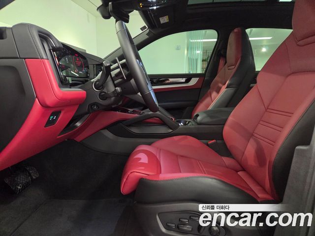 Porsche Cayenne 2026 — photo 7