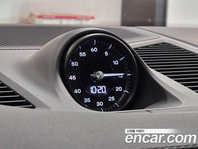 Porsche Cayenne 2026 — photo 13