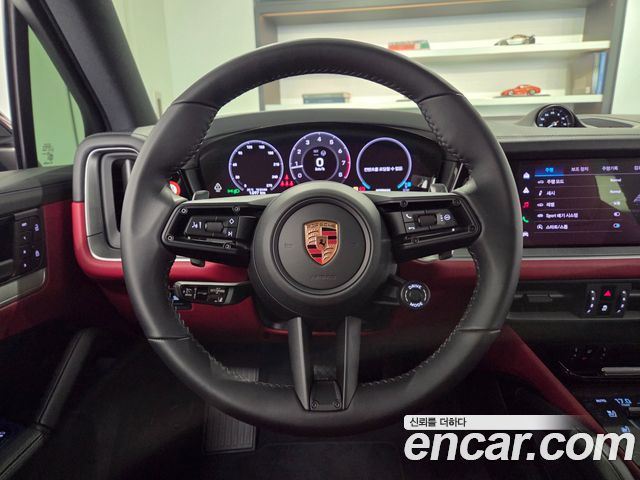 Porsche Cayenne 2026 — photo 16