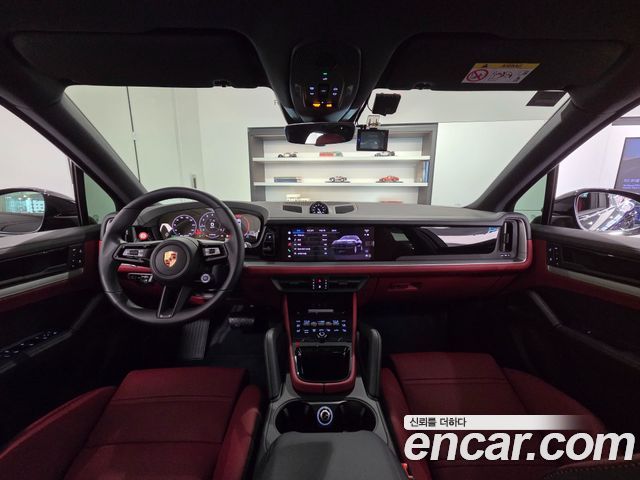 Porsche Cayenne 2026 — photo 17