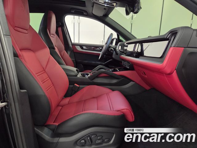 Porsche Cayenne 2026 — photo 20